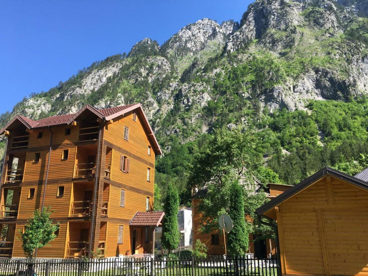 Rezidenca: Quku I Valbones Ferieparker Valbone